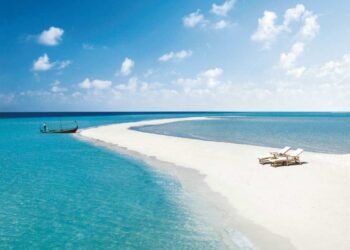 Mỹ Khê một trong những bãi biển sạch nhất tại Việt Nam