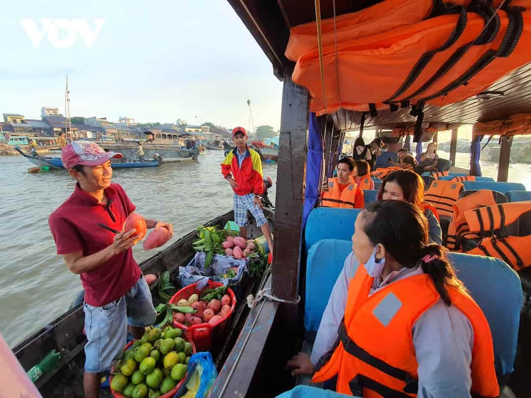 Lịch sử chợ nổi Cái Răng