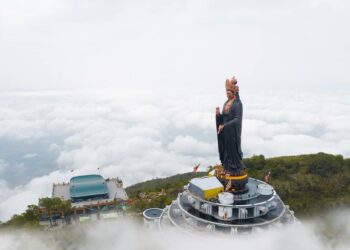 Chùa Bà Đen là điểm đến không thể bỏ qua khi đến Tây Ninh