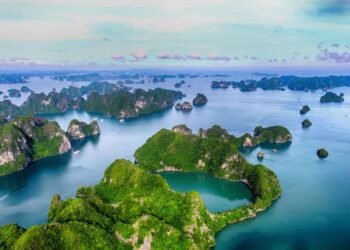 Vịnh Hạ Long ở đâu?