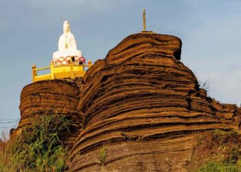 Chùa cổ Linh Sơn hơn 100 năm tuổi