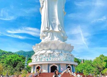 Giới thiệu đôi điều về chùa Linh Ứng