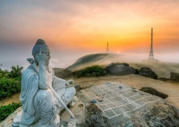 Đỉnh Bàn Cờ nằm ở đâu?