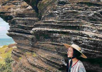 Núi Cao Cát đảo Phú Quý