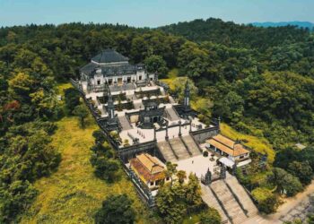 Chuẩn bị đầy đủ vật dụng, tư trang